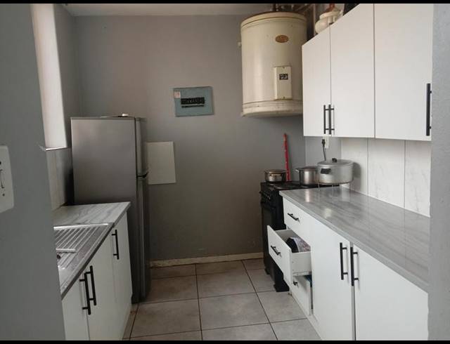 3 BEDROOM APARTMENT FOR SALE IN SUNNYSIDE